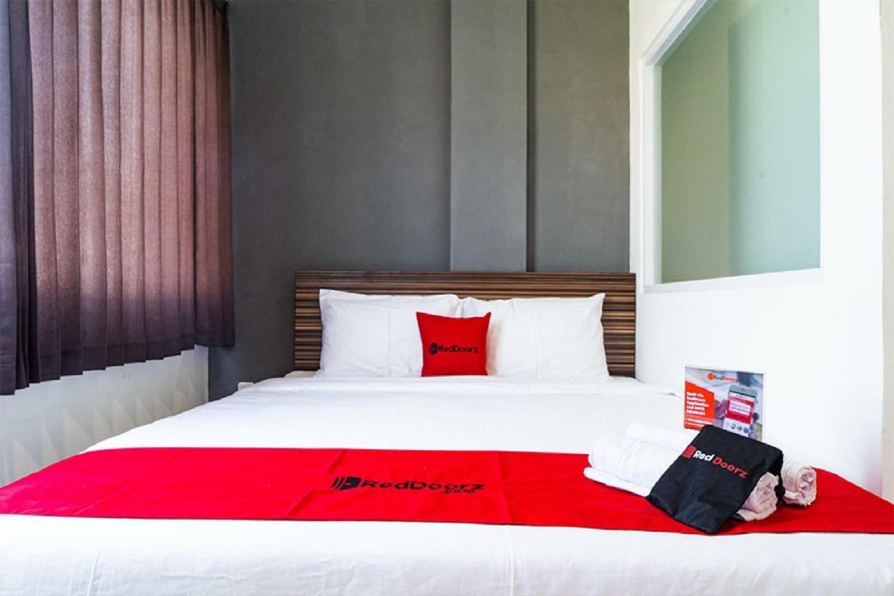 Reddoorz Near Seasons City Mall Jacarta Exterior foto